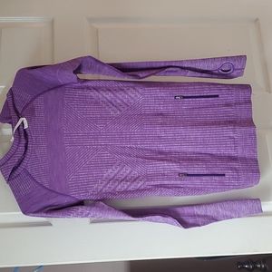 Lululemon workout long sleeve top with hood